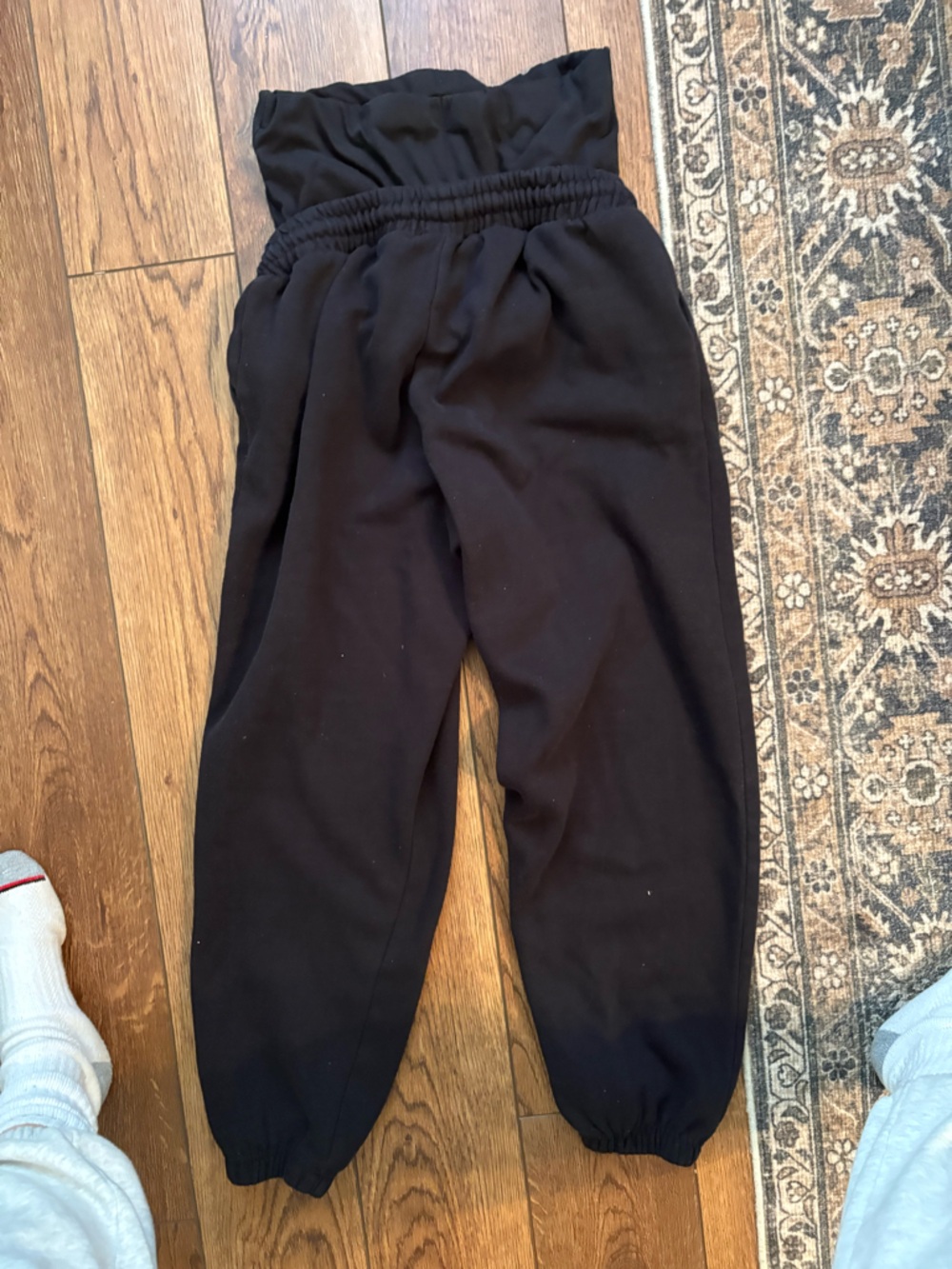 Boohoo USA  maternity Black Elastic Waist Jogger Pants